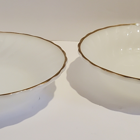 Set Of 2 Vintage Fire King Glass Golden Shell Soup/Salad Bowls | 22K Gold Trim - Picture 3 of 15
